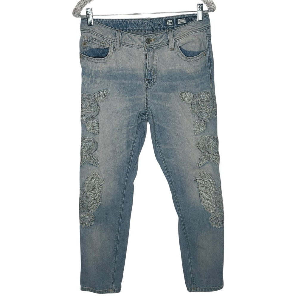 Miss Me Embroidered Boyfriend Ankle Jeans